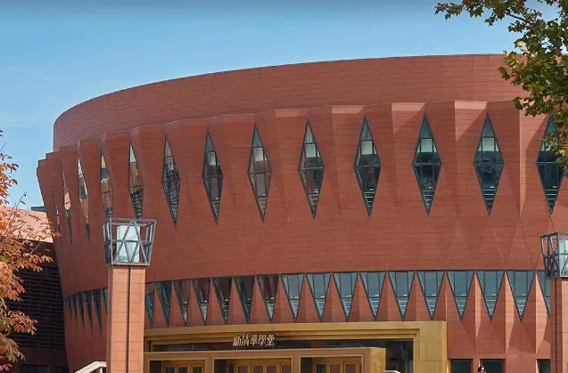 清华大学